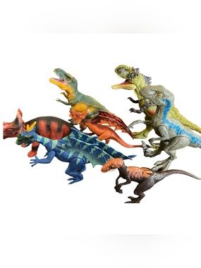 Lot of 7 Dinosaurs toys Jurassic Park and such. High quality 2 of them roar